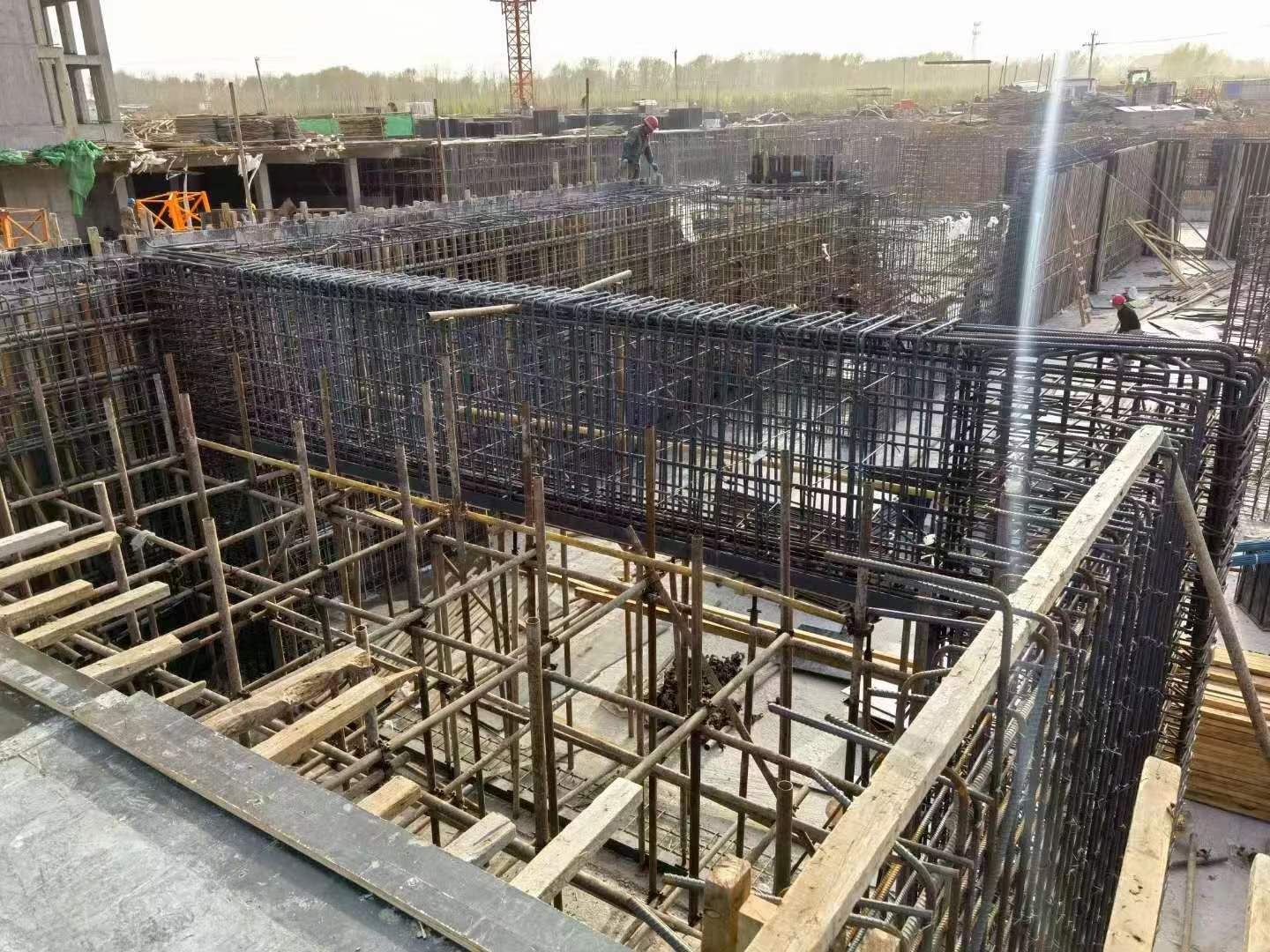 隆化建筑基础筏板施工时混凝土有哪些常见问题?