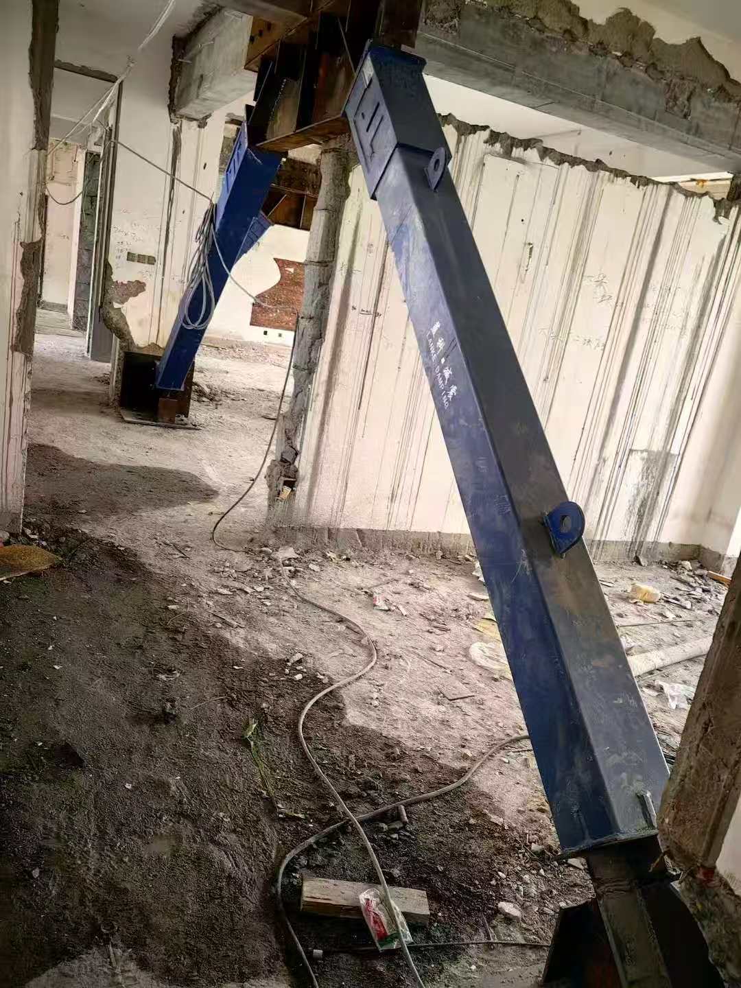 隆化柱子粘钢加固施工工艺